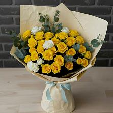 Букет цветов из:  Розы в Великих Луках