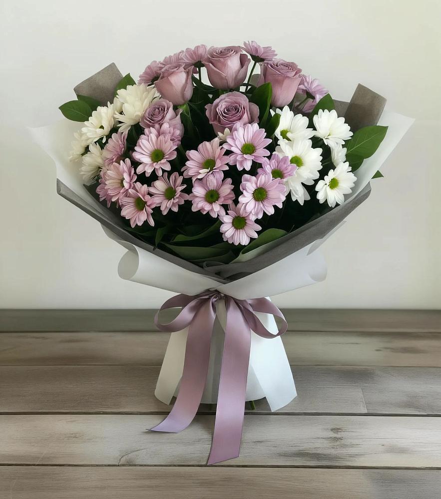 Букет цветов из: Хризантемы и Розы в Великих Луках