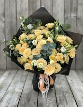 Букет цветов из:  Розы и Лизиантусы #REPLACE_PRED# Великих Луках