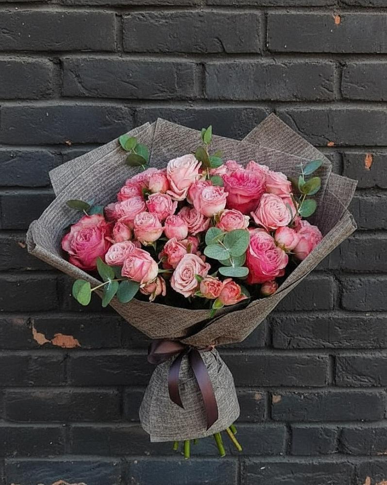 Букет цветов из: Розы в Великих Луках