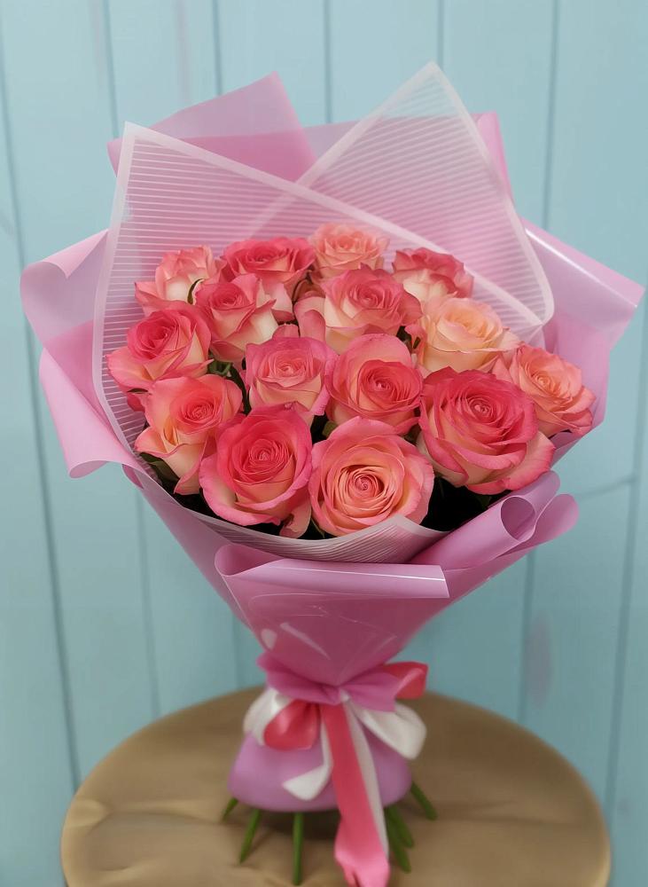 Букет 15 Розовых роз Равель в Великих Луках