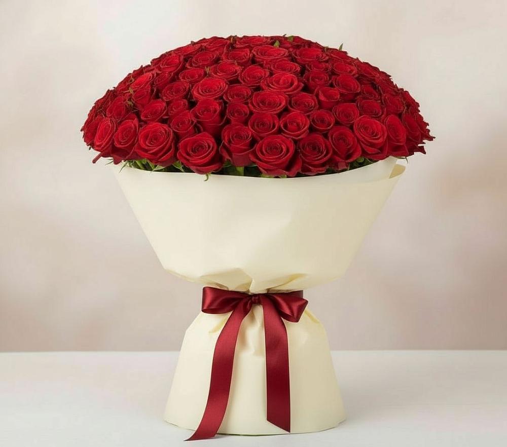 Букет 101 Красная роза Милано в Великих Луках