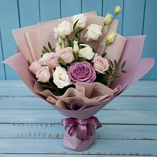 Букет цветов из:  Розы и Лизиантусы в Великих Луках