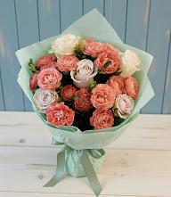Букет цветов из:  Розы в Великих Луках
