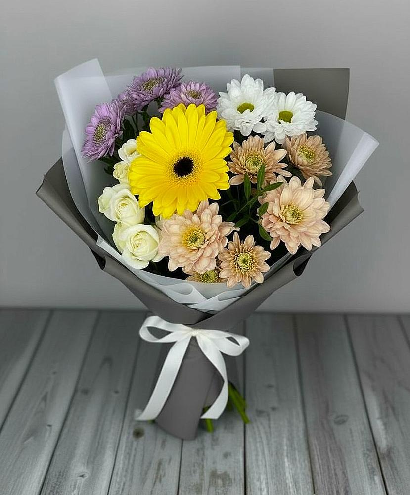 Букет цветов из: Розы, Герберы и Хризантемы в Великих Луках