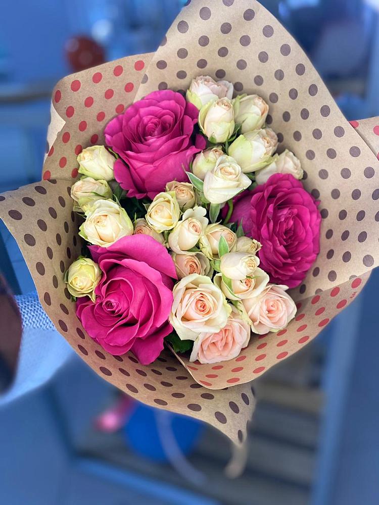 Букет цветов из: Розы в Великих Луках