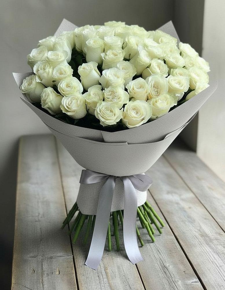 Букет 35 Белых роз в Великих Луках