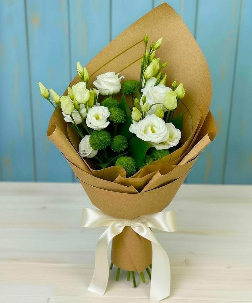 Букет цветов из: Хризантемы и Лизиантусы в Великих Луках