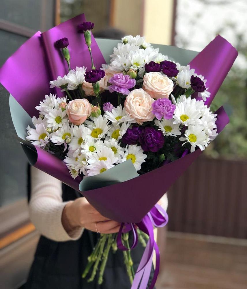 Букет цветов из: Хризантемы, Гвоздики и Розы в Великих Луках