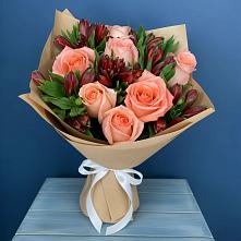 Букет цветов из:  Розы и Альстромерии #REPLACE_PRED# Великих Луках