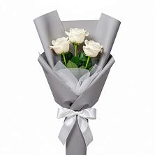 Букет 3 белые розы в Великих Луках