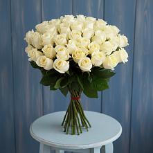 Букет 51 Белая роза Эдлесс Лав в Великих Луках