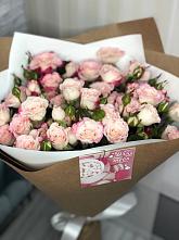 Букет цветов из:  Розы в Великих Луках