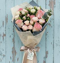 Букет цветов из:  Розы в Великих Луках