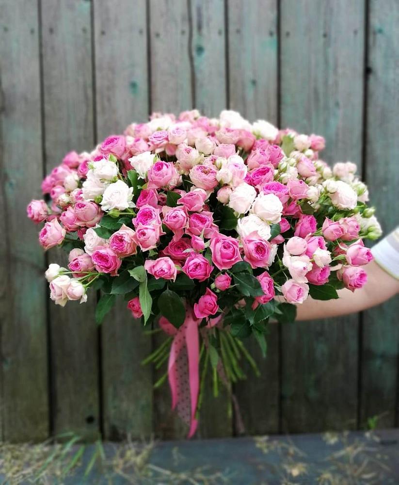 Букет Розовые кустовые розы Натали и Лав Лидия в Великих Луках