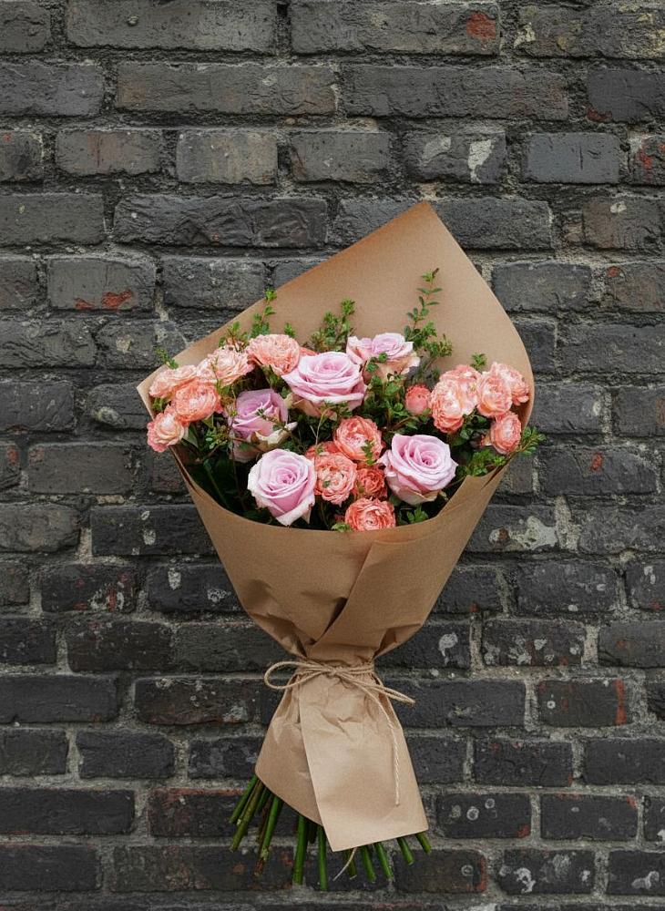 Букет цветов из: Розы в Великих Луках