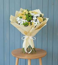 Букет цветов из:  Хризантемы и Розы в Великих Луках