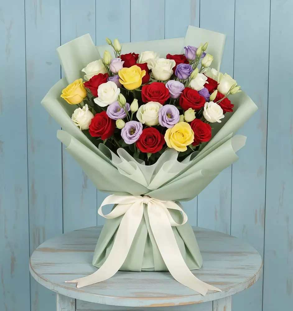 Букет цветов из: Розы в Великих Луках