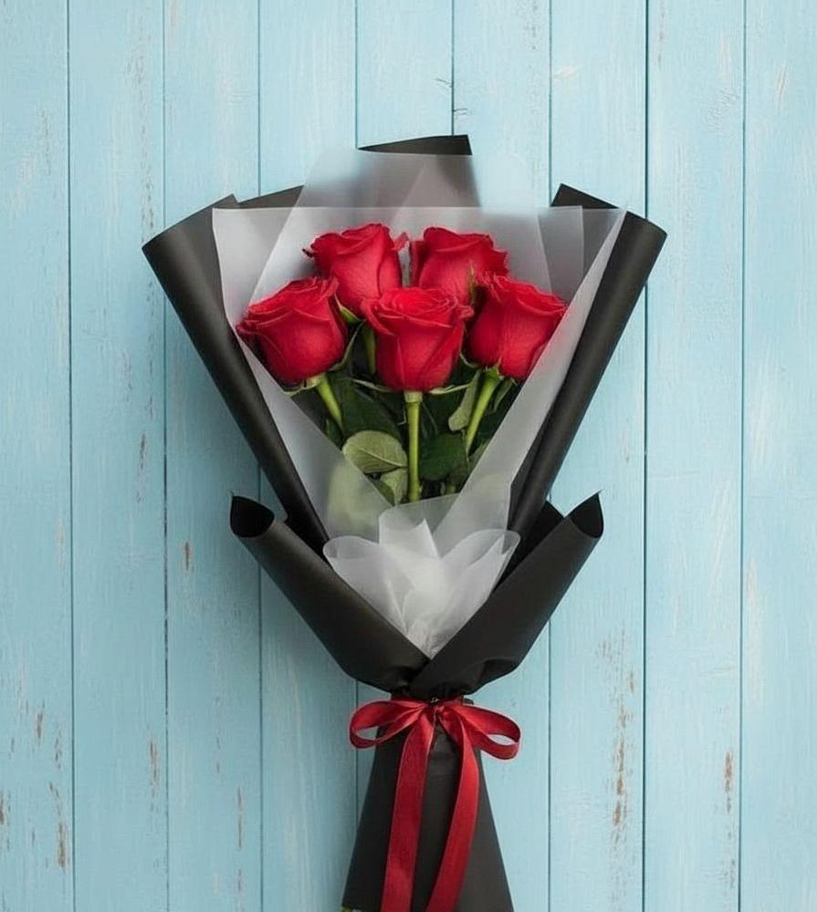 Букет цветов из: Розы в Великих Луках