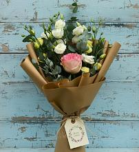 Букет цветов из:  Розы и Лизиантусы #REPLACE_PRED# Великих Луках